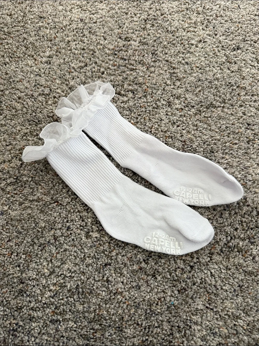 Capelli of New York White Ruffle Top Girls' Socks 12-24 months